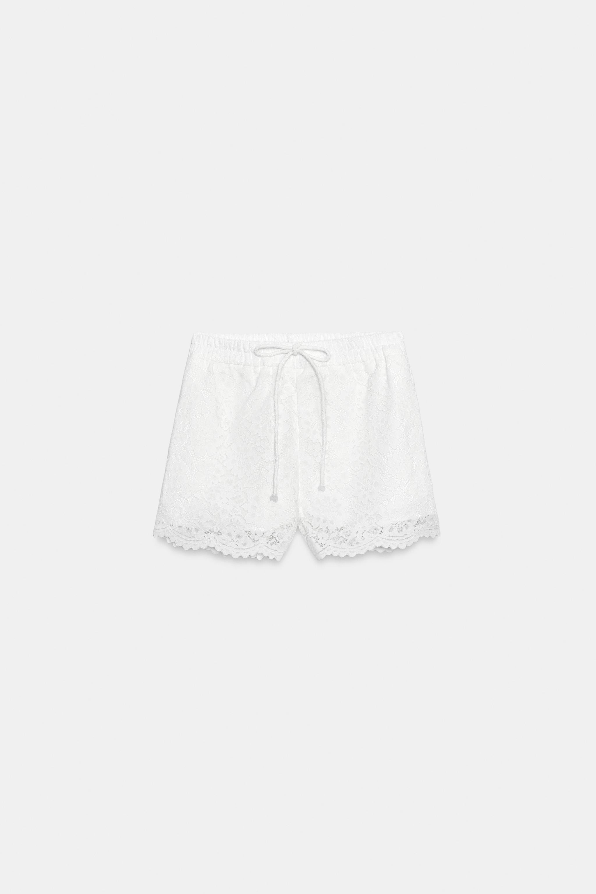LACE SHORTS
